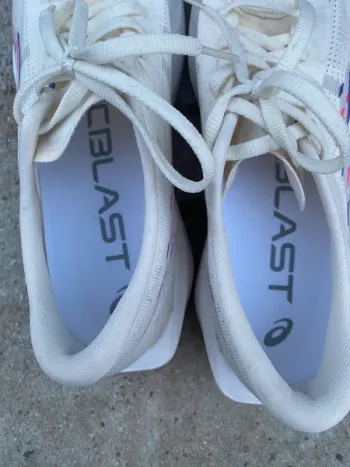 Used Asics Running Shoes bike — image 5 of 7