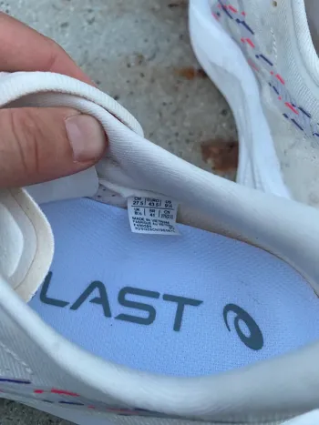 Used Asics Running Shoes bike — image 6 of 7