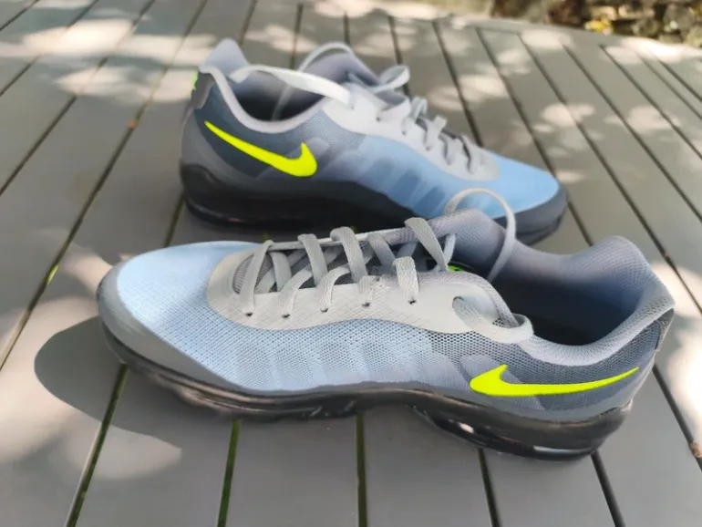 Used Nike Air Max Invigor bike — image 2 of 6