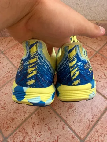 Used Asics sneakers bike — image 4 of 4