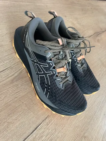 Used Asics Gel Trabuco 13 Running Shoes