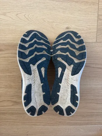 Used Asics Gel bike — image 6 of 6
