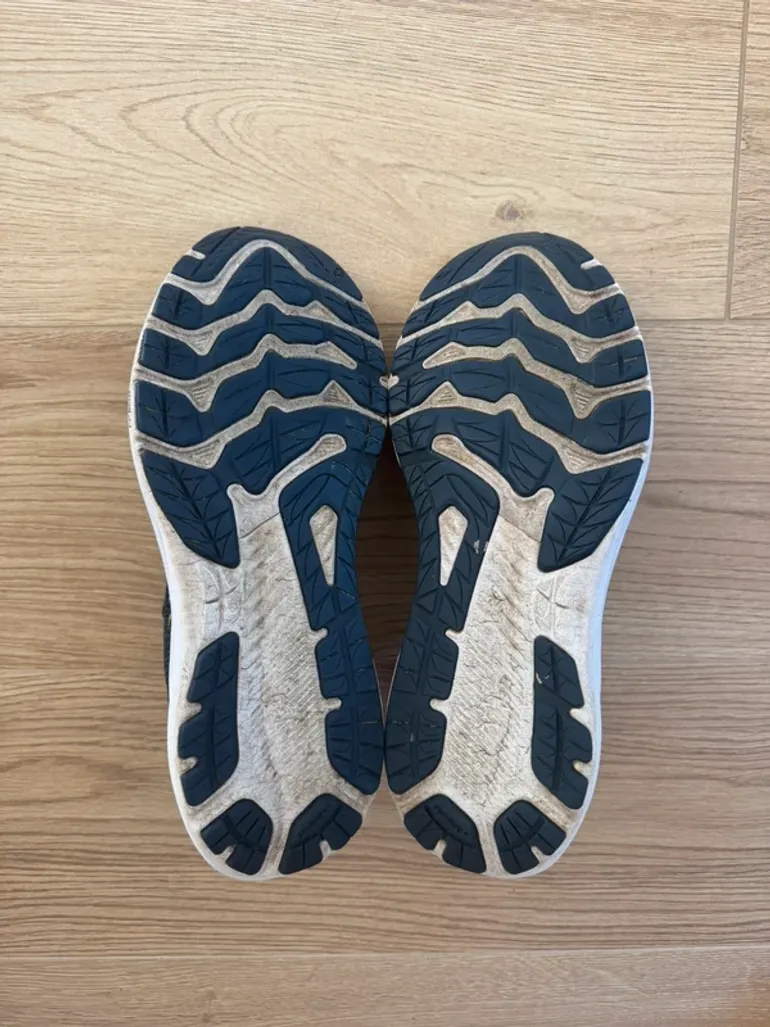 Used Asics Gel bike — image 6 of 6