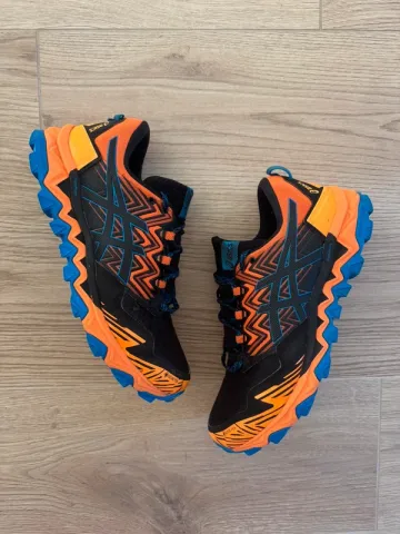Gebrauchtes Asics Trail Running Shoes Men Running Shoes