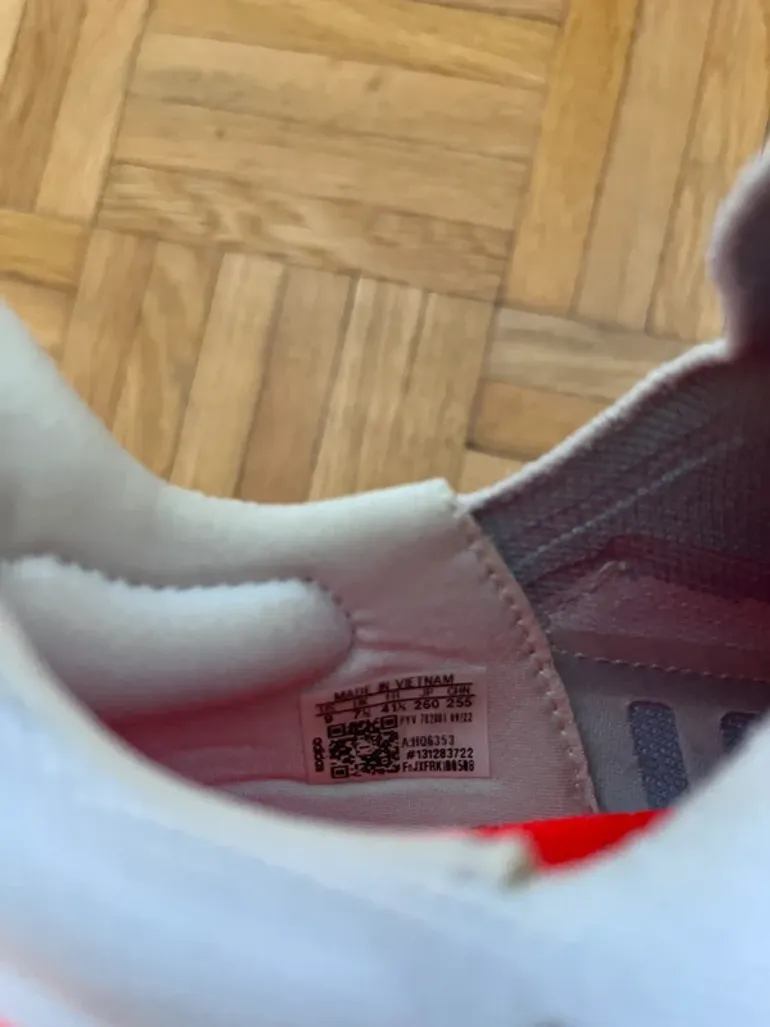 Tweedehands Adidas Ultraboost bike — afbeelding 4 van 5