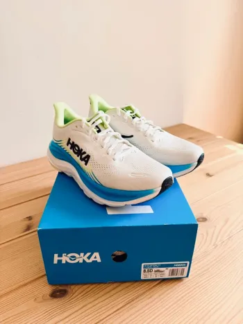 Used Hoka Clifton 11 Running Shoes