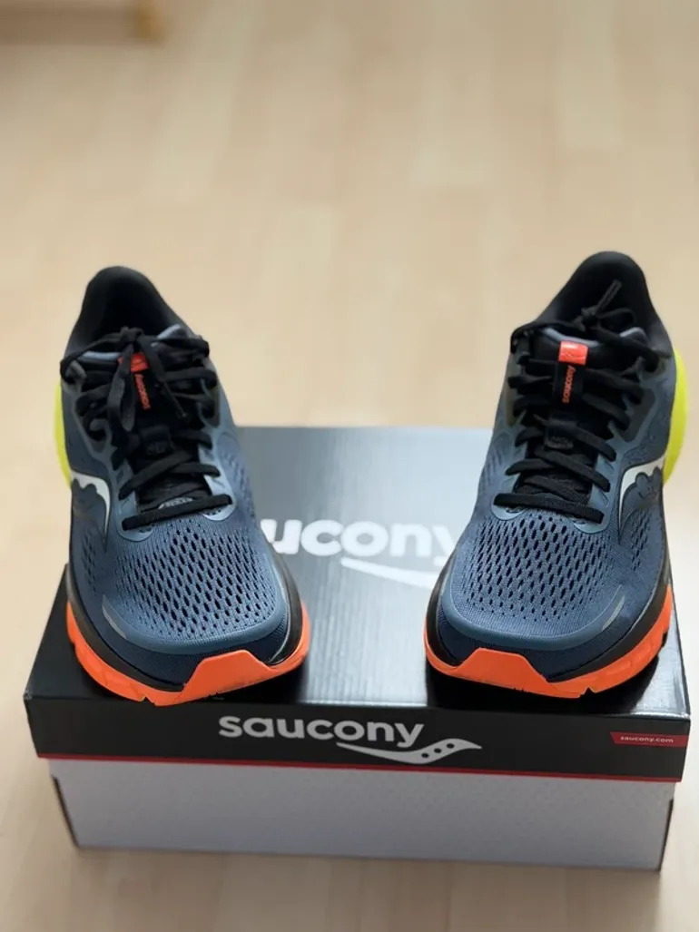Used Saucony Guide 18 bike — image 4 of 7