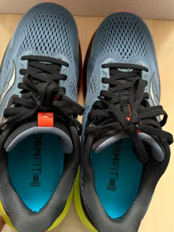 Used Saucony Guide 18 bike — image 5 of 7