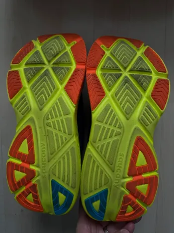 Used Saucony Guide 18 bike — image 6 of 7