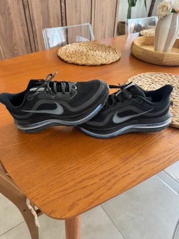Used Pegasus Premium Running Shoes