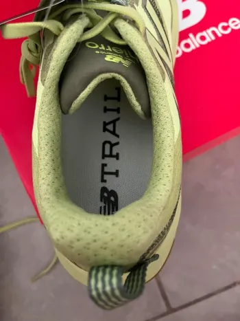 Tweedehands New Balance Hierro v9 bike — afbeelding 5 van 10