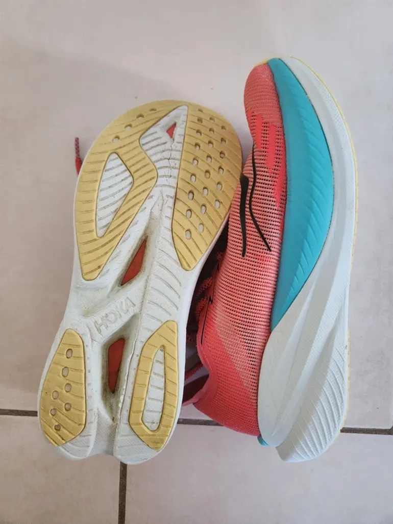 Tweedehands Hoka Mach 2 bike — afbeelding 3 van 3
