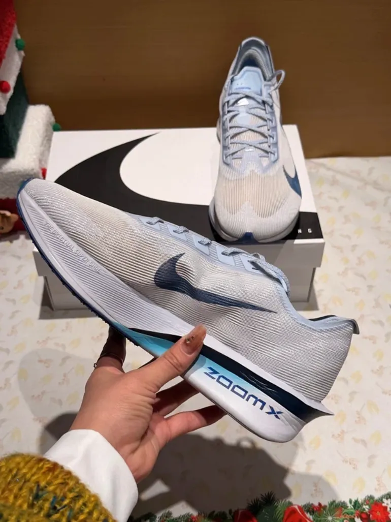 Used Nike ZoomX Vaporfly bike — image 5 of 7