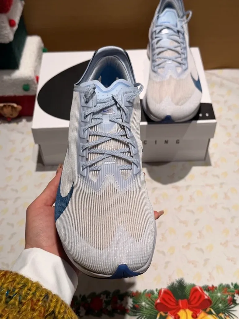 Used Nike ZoomX Vaporfly bike — image 4 of 7