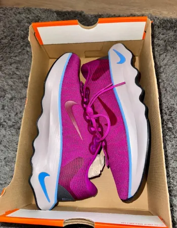 Used Look Motiva Running Shoes