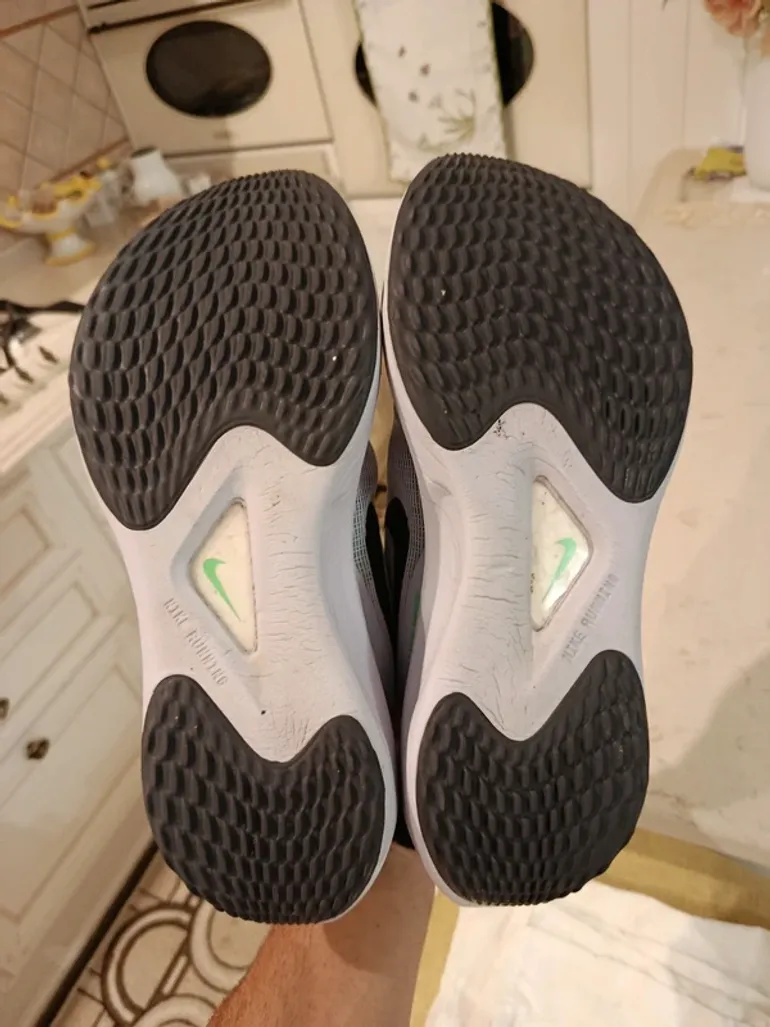 Used Nike Zoom Fly 5 bike — image 2 of 6