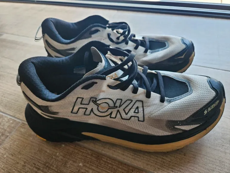 Used Hoka Mafate 5 bike — image 2 of 14