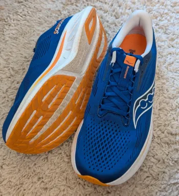 Used Saucony Ride 18 Running Shoes