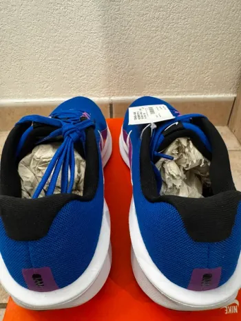 Used Nike Running Shoes bike — image 5 of 8