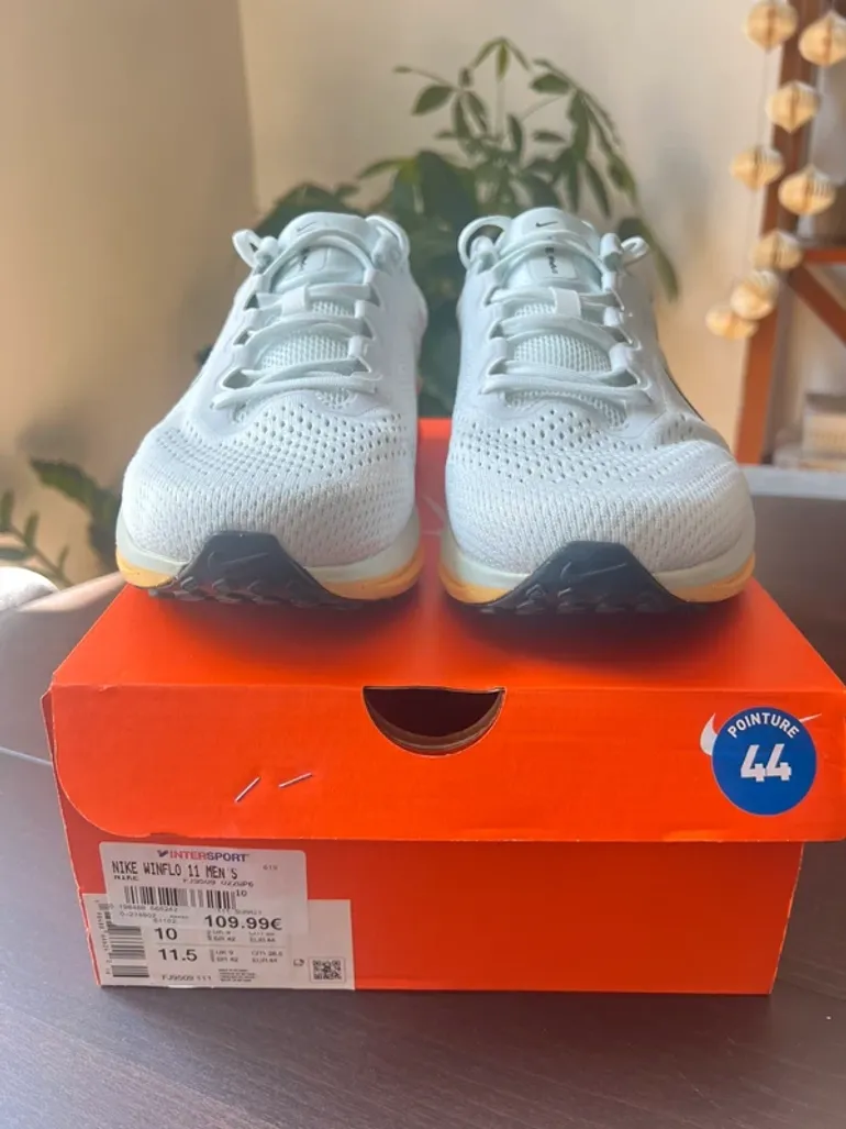 Nike Winflo 11 bike usato — immagine 2 di 5