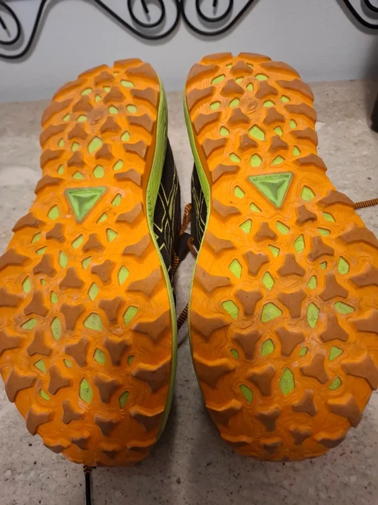 Used Asics Gel-Trabucco 11 bike — image 7 of 7