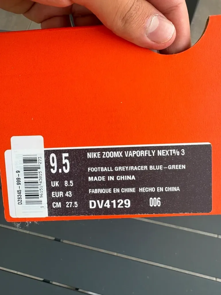 Nike ZoomX Vaporfly Next% 3 bike usato — immagine 7 di 7