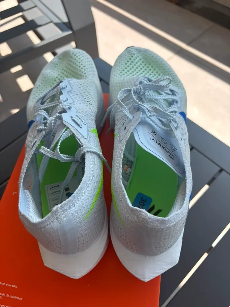 Nike ZoomX Vaporfly Next% 3 bike usato — immagine 5 di 7