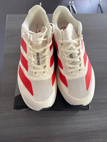 Käytetty Adidas Adizero Evo SL Running Shoes