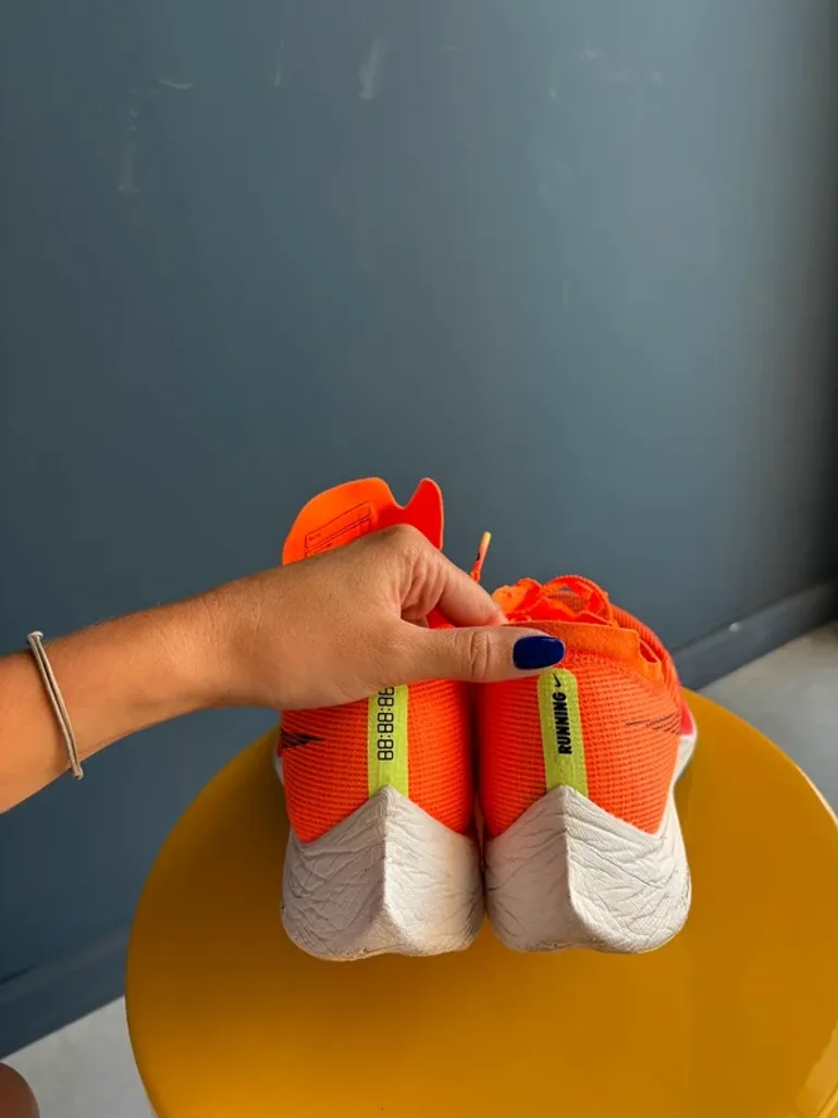 Used Nike ZoomX Vaporfly Next% 2 bike — image 2 of 7