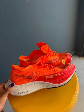 Nike ZoomX Vaporfly Next% 2 Running Shoes usato