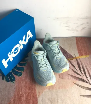 Used Hoka Baskets Running Shoes