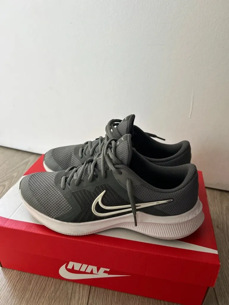 Použité Nike Running Shoes bike — obrázek 2 z 5