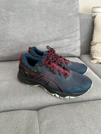 Asics Laufschuhe Running Shoes usato