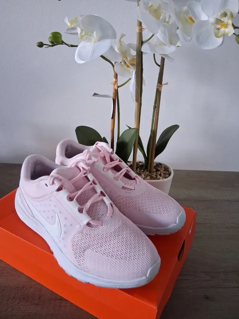 Použité Nike Sneakers bike — obrázek 3 z 5
