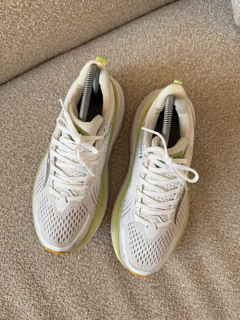 Used Saucony Guide 17 bike — image 6 of 14