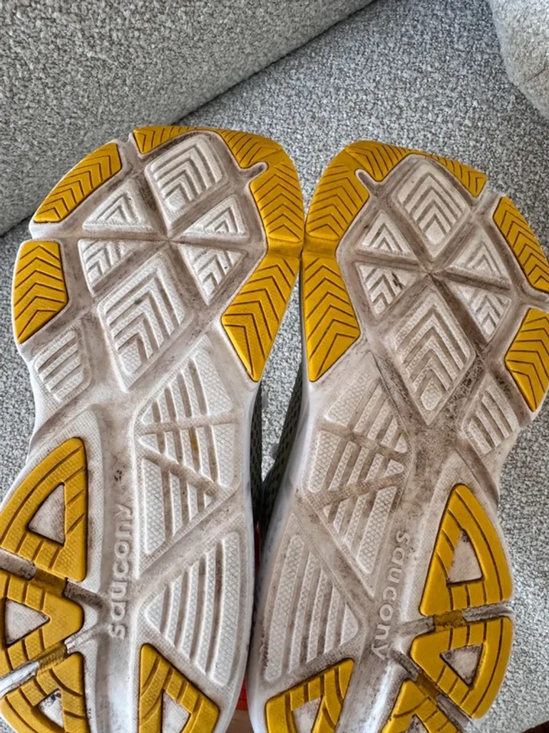Used Saucony Guide 17 bike — image 12 of 14