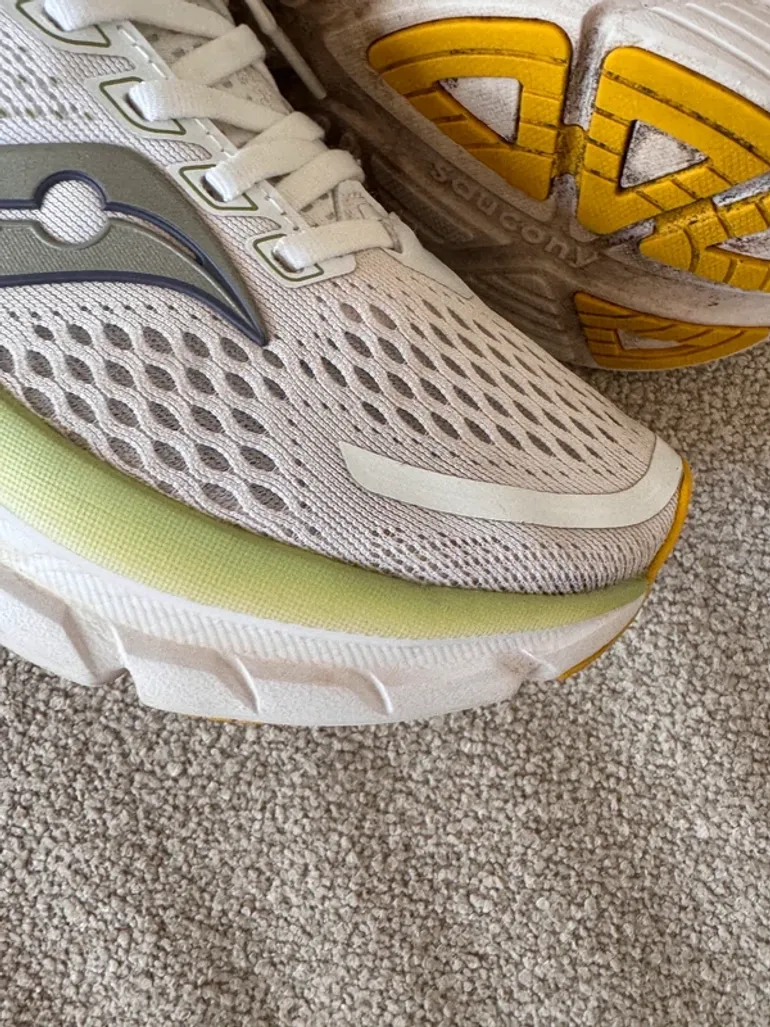 Used Saucony Guide 17 bike — image 4 of 14