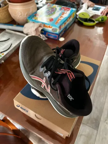 Asics Running Shoes Running Shoes usato