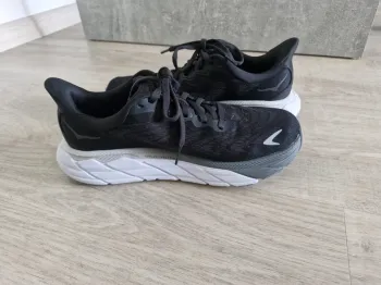 Použité Hoka Arahi 6 bike — obrázek 2 z 8