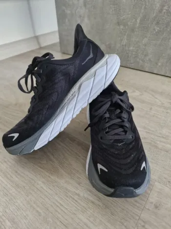 Použité Hoka Arahi 6 bike — obrázek 7 z 8