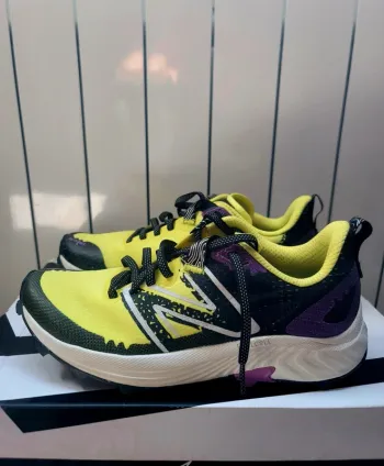 New Balance Fuelcell Running Shoes usato