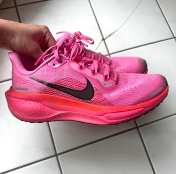 Used Pegasus Air Zoom 41 Running Shoes