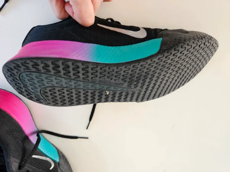 Nike Vapor Lite bike usato — immagine 5 di 5