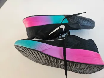 Nike Vapor Lite bike usato — immagine 2 di 5