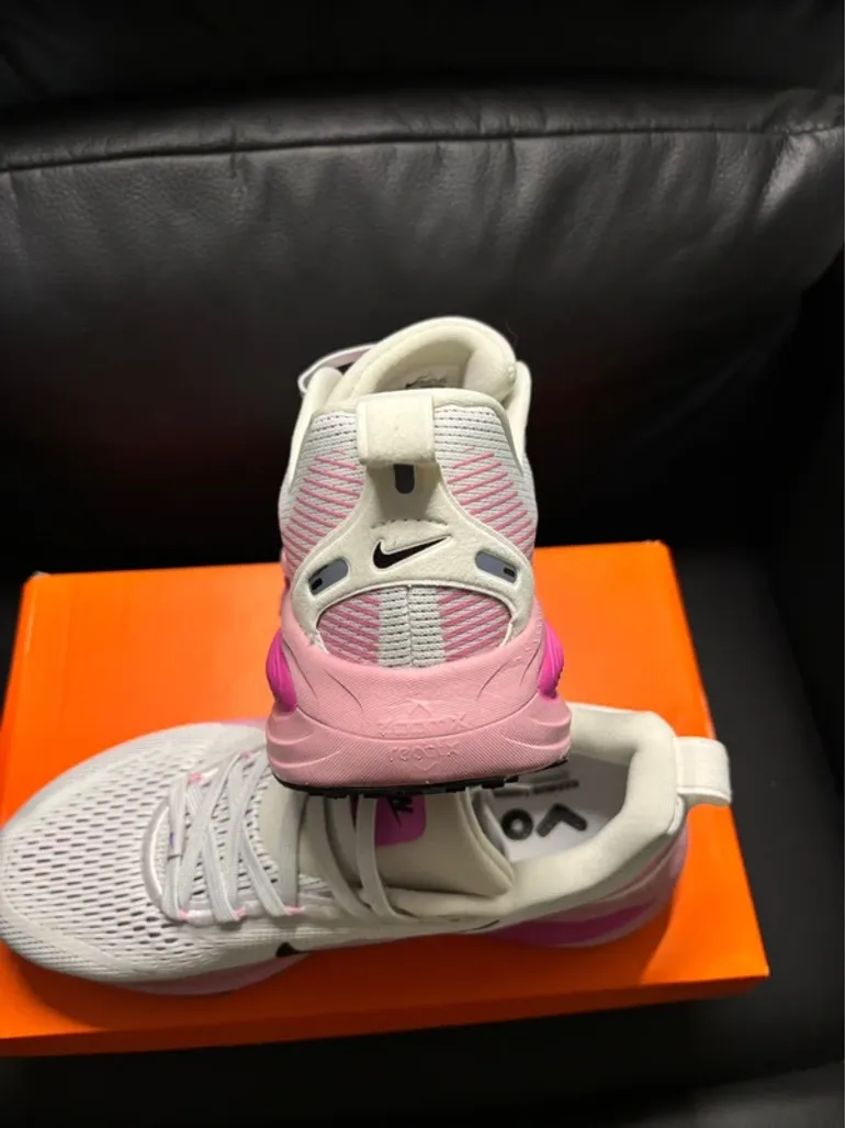 Nike Vomero 18 bike usato — immagine 5 di 5