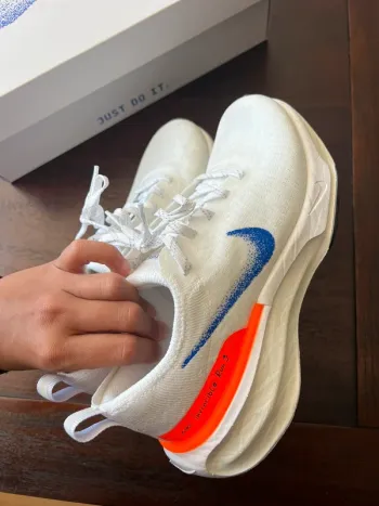 Used Nike ZoomX Invincible bike — image 11 of 15