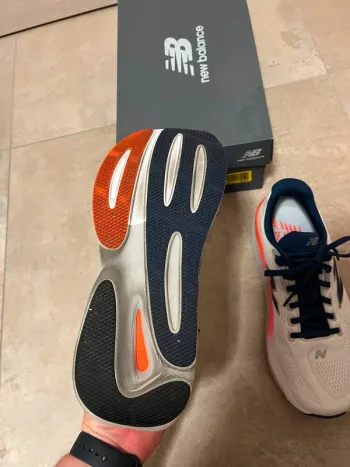 New Balance Fresh Foam X 860v15 bike d'occasion — image 4 sur 6