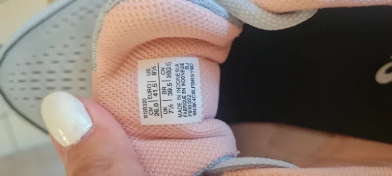 Used Asics Running Shoes bike — image 5 of 5