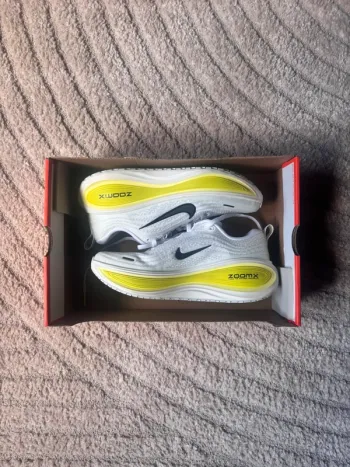 Used Nike Vomero Plus bike — image 7 of 7
