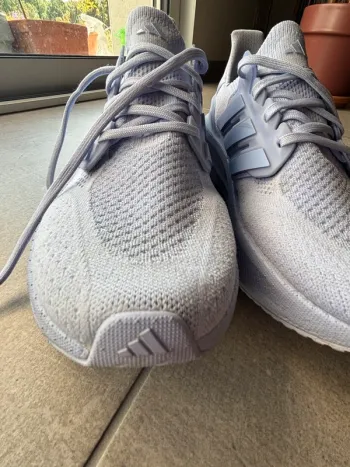 Used Adidas Ultra Boost 5 W bike — image 8 of 14